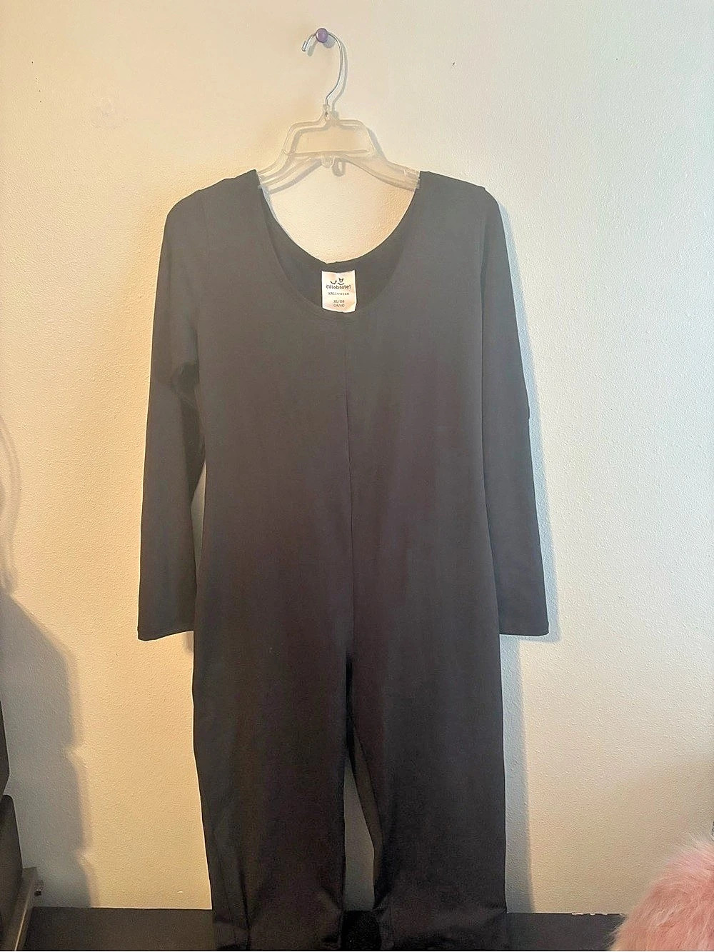 way to celebrate! Halloween! Girls
XL Costume Black